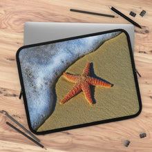 Load image into Gallery viewer, Laptop Bag Beach &amp; Star Fish
